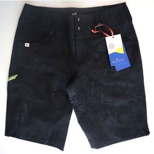 Wild Rye Women's Sz 6 Black Lotus Greyscale Freda 7" Bike Shorts